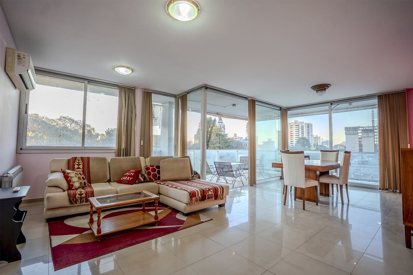 Departamento en la Peatonal — San Martín y La Paz